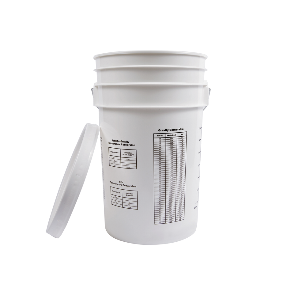 6.5-gallon fermentation bucket with lid from FastBrewing, ideal for homebrewing and winemaking fermentation process.