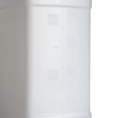FastRack 2.5-gallon Hedpak with screw cap, clear plastic container for storage or transportation purposes.