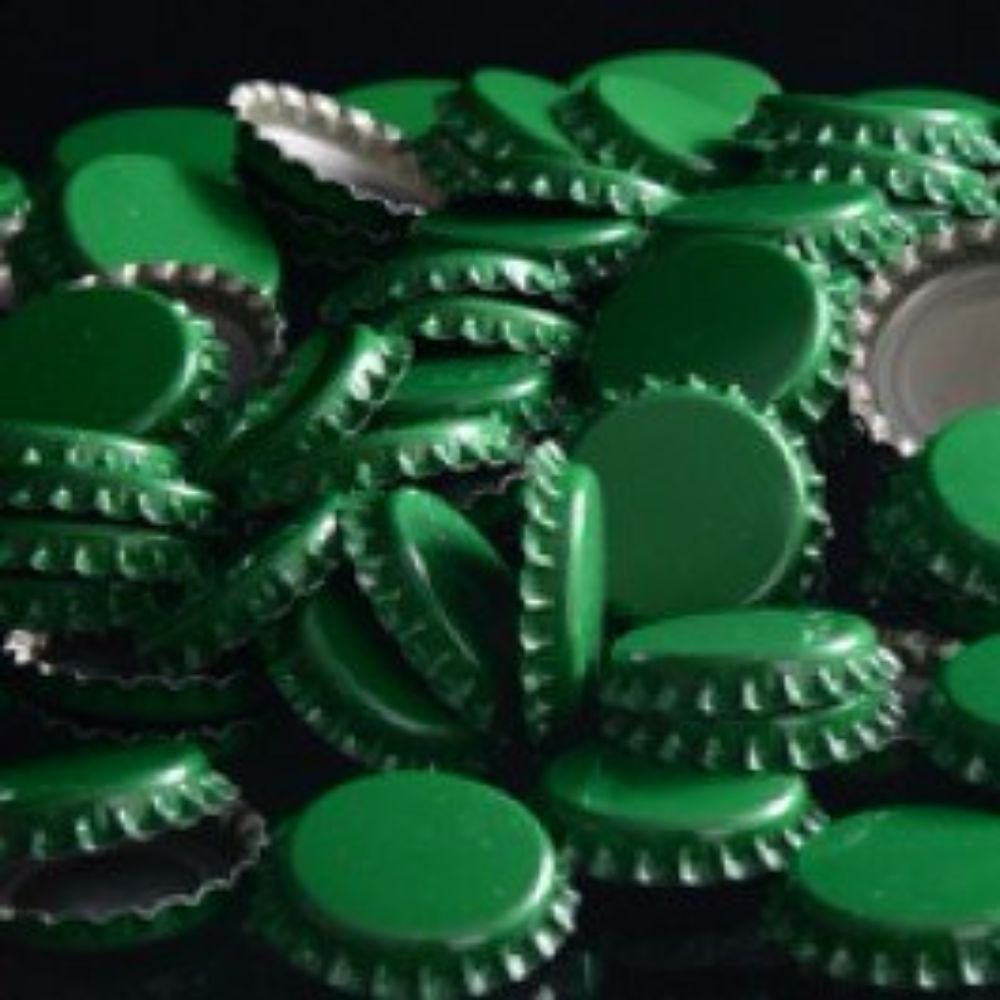 Green oxygen-absorbing beer bottle caps by FastRack, designed to preserve freshness and prevent oxidation.