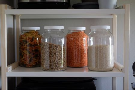 110mm plastic wide mouth jar lid for 1-gallon glass jars, compatible with FastRack jars, features a secure sealing design